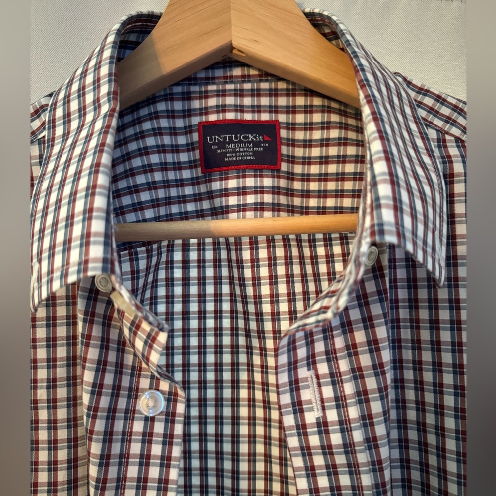 Untuckit button down